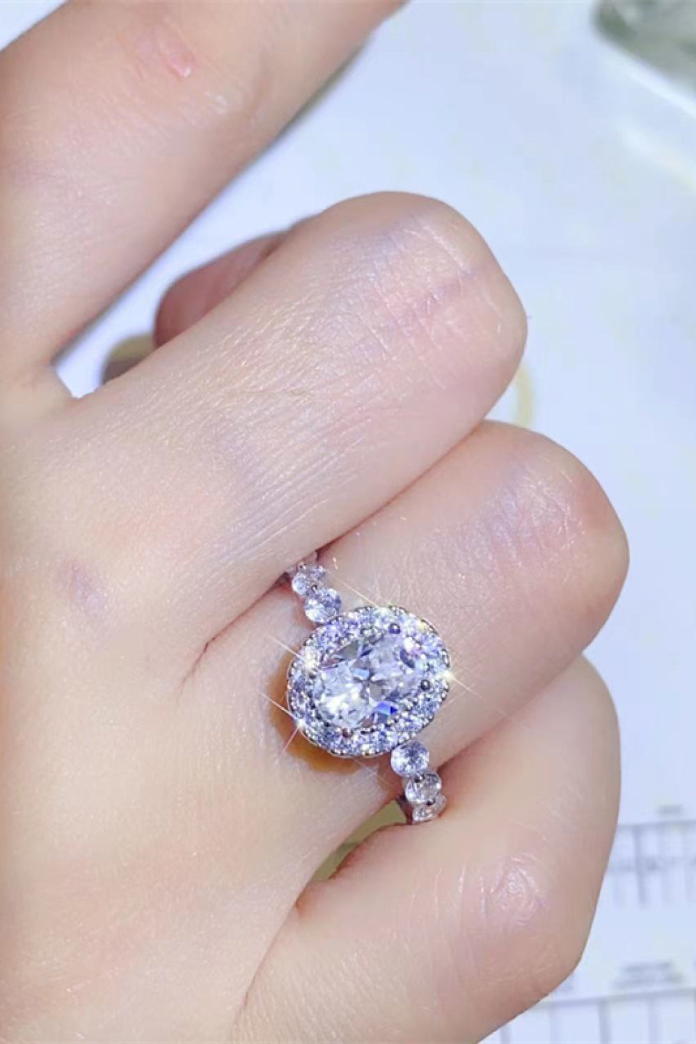 1 carat moissanite halo ring03f2bf8d1eb44d718ae1cd437393432e-Max