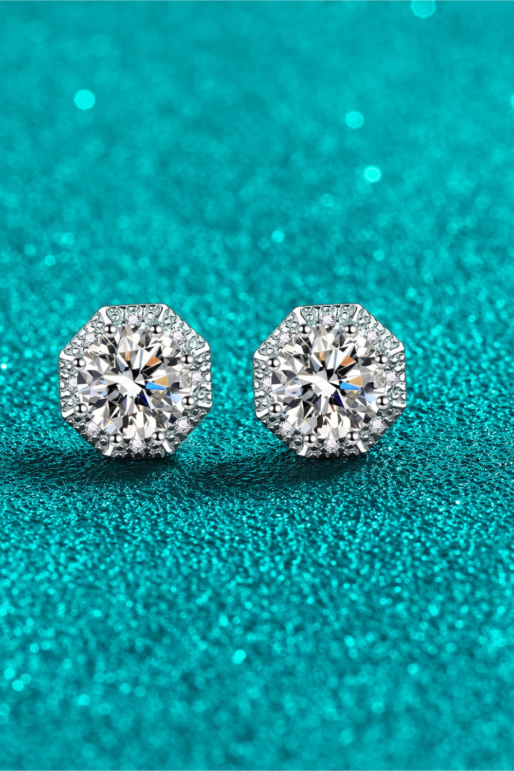 2 carat moissanite stud earrings443ec2d470424f8a938a0840ec8d82f4-Max