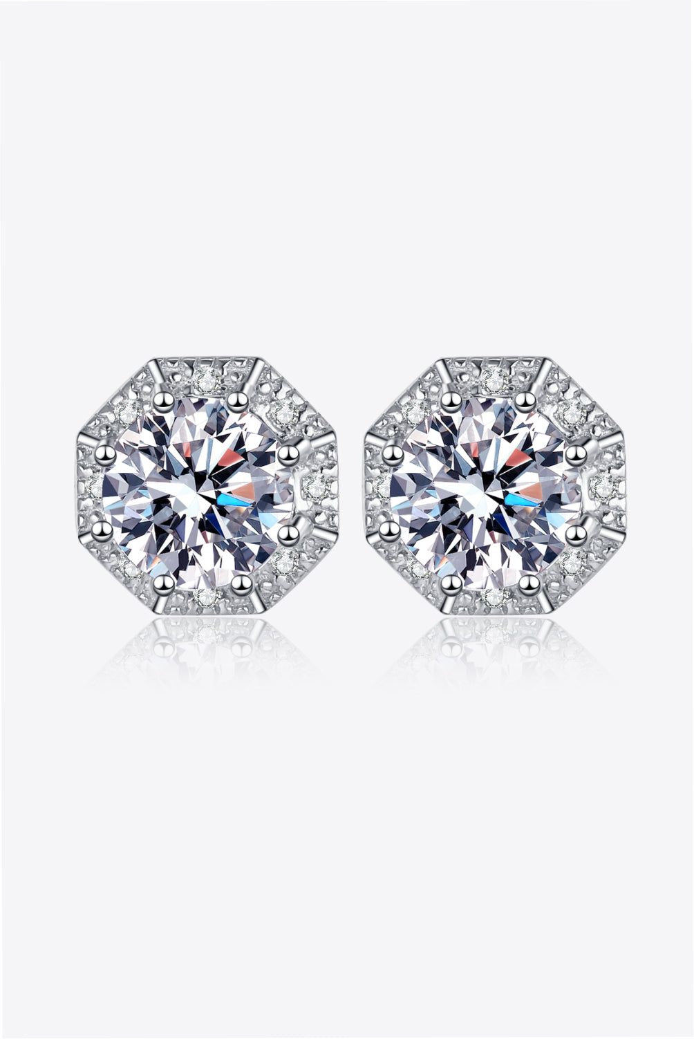 2 carat moissanite stud earrings70056f306bf84cd4bc2ef1ac77109da5-Max